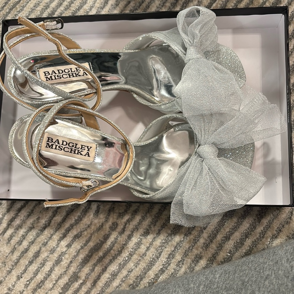 Badgley Mischka heels